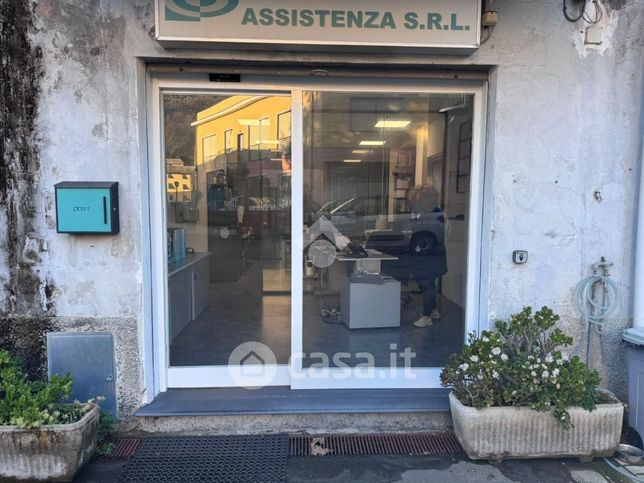 Capannone in commerciale in Via Privata Cotella