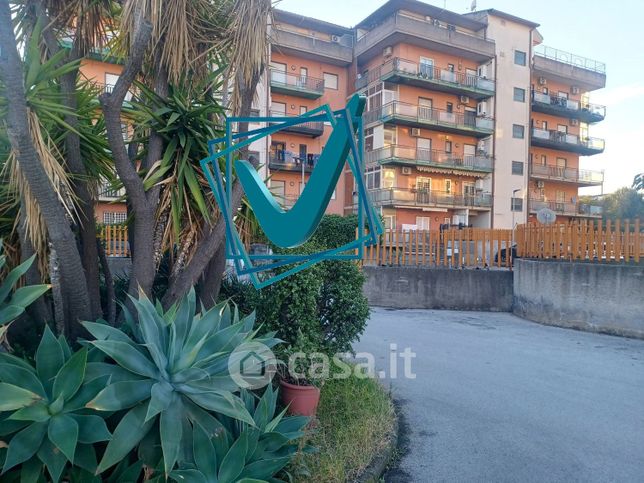 Appartamento in residenziale in Via Paratore 61