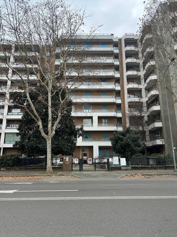 Appartamento in residenziale in Viale Achille Grandi 19