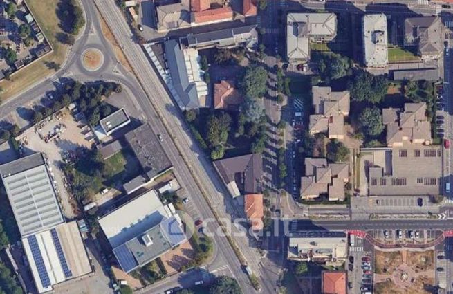 Terreno agricolo in commerciale in Via Ugo Foscolo