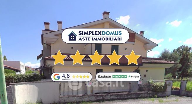 Appartamento in residenziale in Via E. Montale