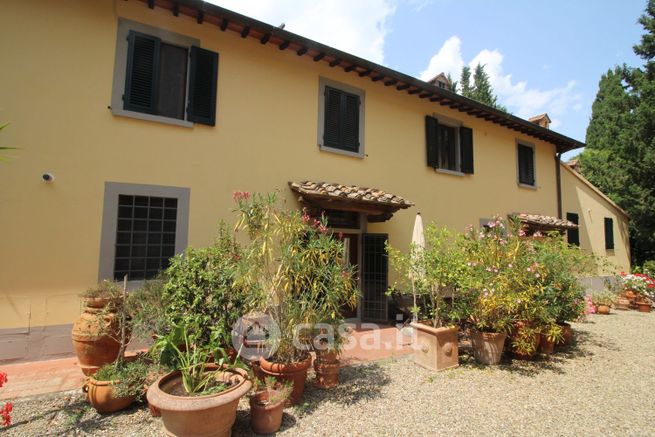Rustico/casale in residenziale in Via la Ripa 67