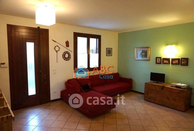 Appartamento in residenziale in Via F. Parri 14