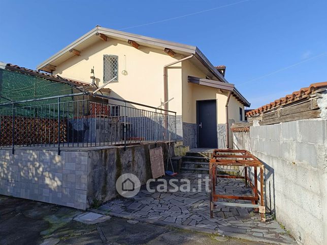 Appartamento in residenziale in Via Poggio del Lupo 72