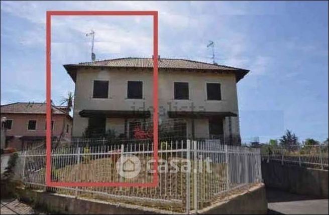 Casa bi/trifamiliare in residenziale in Strada Provinciale 177