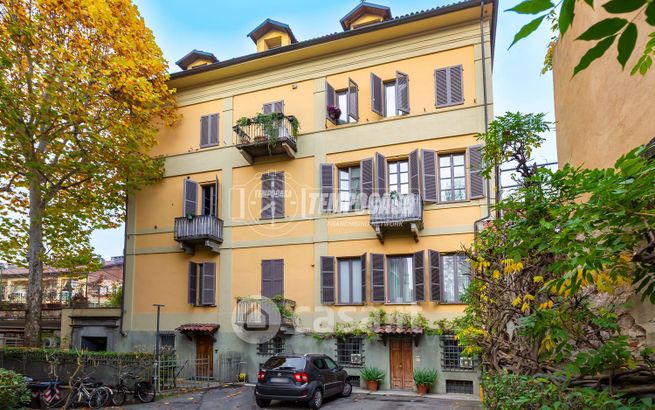 Ufficio in commerciale in Via Umberto Cosmo 19