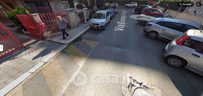 Ufficio in commerciale in Via Giuseppe Petraglione 24