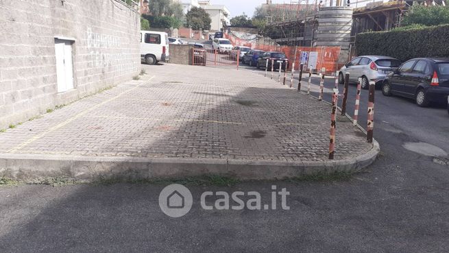 Box/posto auto in residenziale in Viale Salvo D'Acquisto