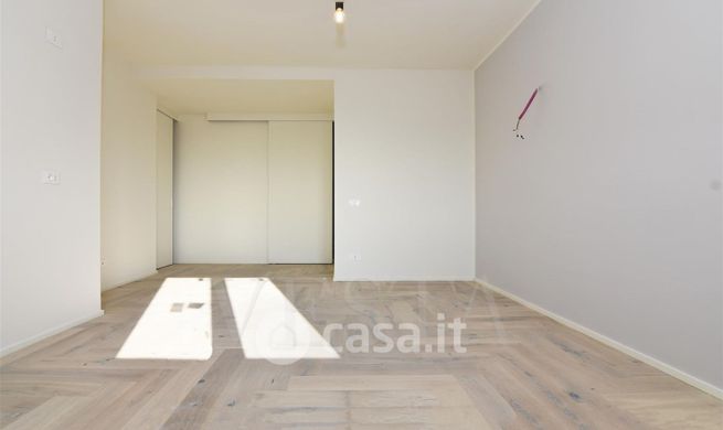 Appartamento in residenziale in Via Basilea 12