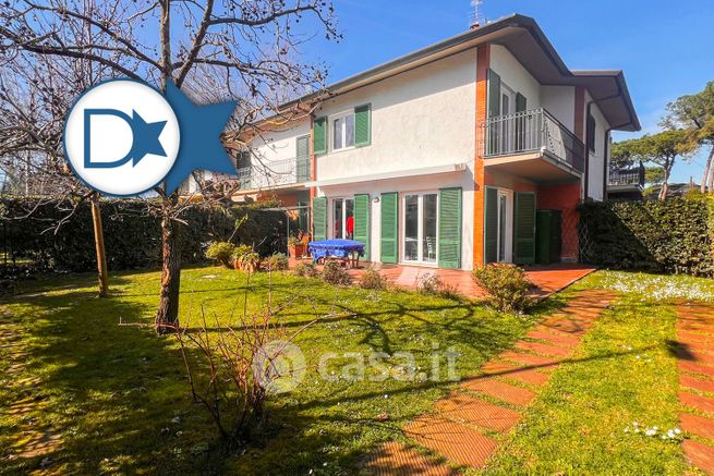 Casa bi/trifamiliare in residenziale in Via Ardengo Soffici 15
