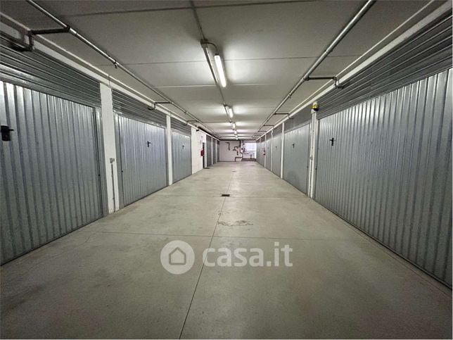 Garage/posto auto in residenziale in Via Generale Giacomo Medici