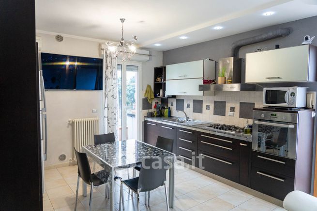 Appartamento in residenziale in Via Viola