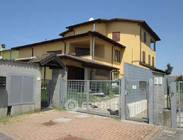 Appartamento in residenziale in Via Piero Calamandrei 14