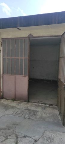 Garage/posto auto in residenziale in Via Maroncelli 24