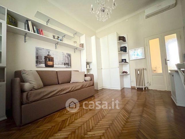 Appartamento in residenziale in Via Marche 21