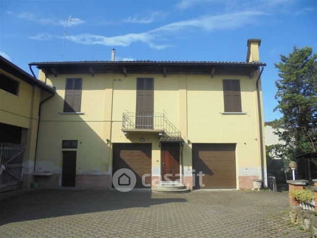 Casa indipendente in residenziale in Via Angelo Massarotti