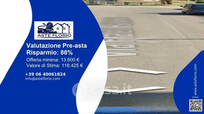 Ufficio in commerciale in Via Fratelli Ramaccioni