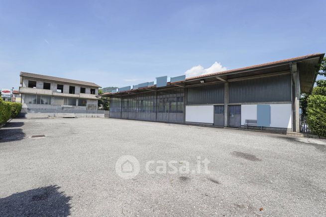 Capannone in commerciale in Via Gaetano Donizetti 7