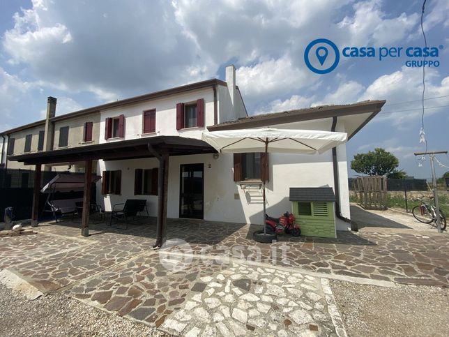Villetta a schiera in residenziale in Località scolo Valdentro