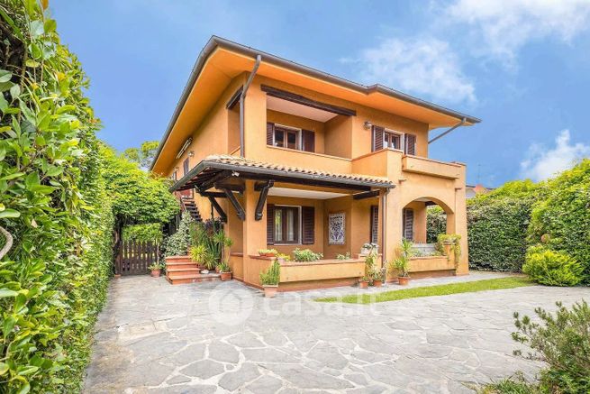 Villa in residenziale in f.lli cervi