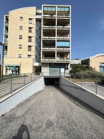 Garage/posto auto in residenziale in Piazza SALVADOR ALLENDE 20