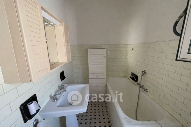 Appartamento in residenziale in Via Giacomo Puccini 19