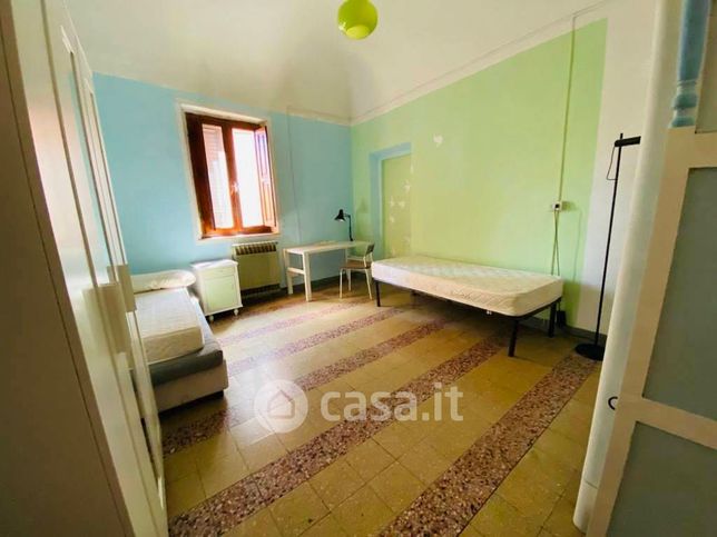 Casa indipendente in residenziale in 