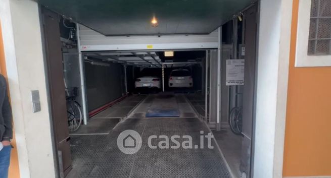 Garage/posto auto in residenziale in 