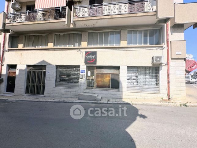 Ufficio in commerciale in Via Ludovico Ariosto 8