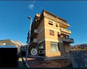 Appartamento in residenziale in Via Carriona