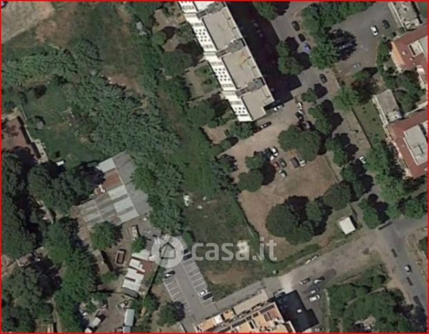 Terreno agricolo in commerciale in Via Domenico Morelli