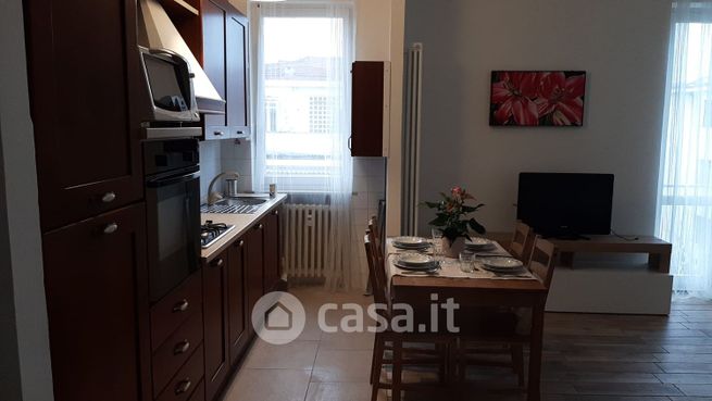 Appartamento in residenziale in Via Jacopo Dentici 24