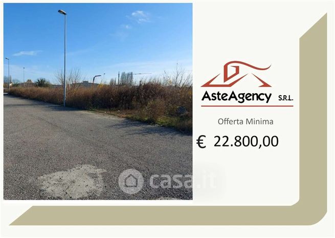 Terreno edificabile in residenziale in Via Pietro Nenni