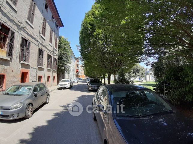 Garage/posto auto in residenziale in Corso Biagio Rossetti