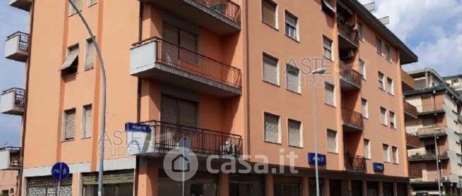 Appartamento in residenziale in Via Raffaello 9