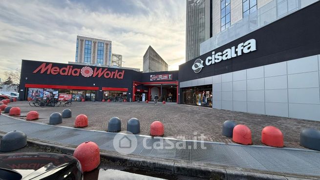 Attivitã /licenza (con o senza mura) in commerciale in Via Dalmazia