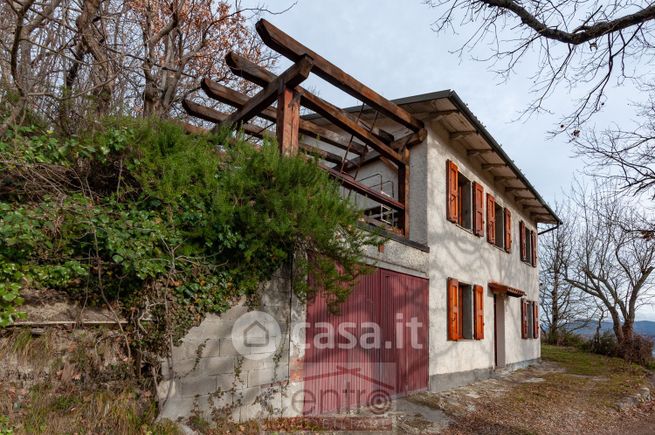 Casa indipendente in residenziale in Via Cese 843