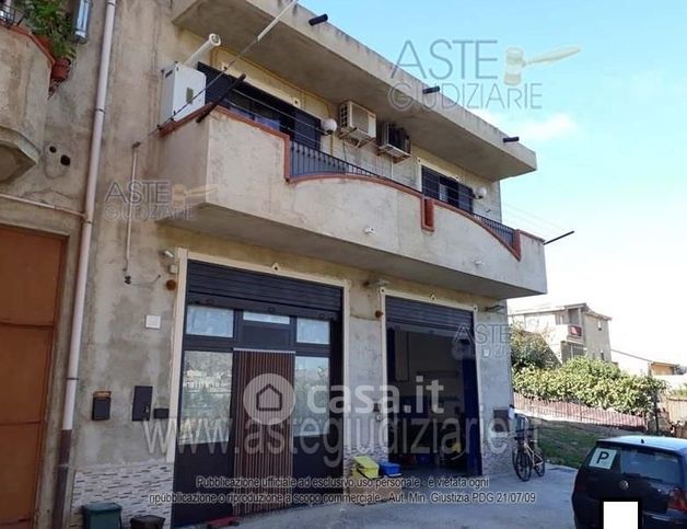 Appartamento in residenziale in Via dei Pini 25