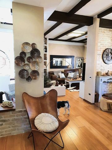 Appartamento in residenziale in Via Eugenio Chiesa 1