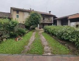 Appartamento in residenziale in Via Diego Paderni 11
