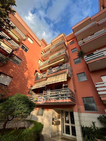 Appartamento in residenziale in Via Marche 13