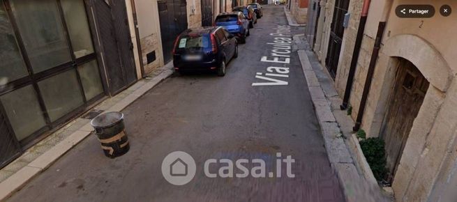 Appartamento in residenziale in Via Erculea Proles