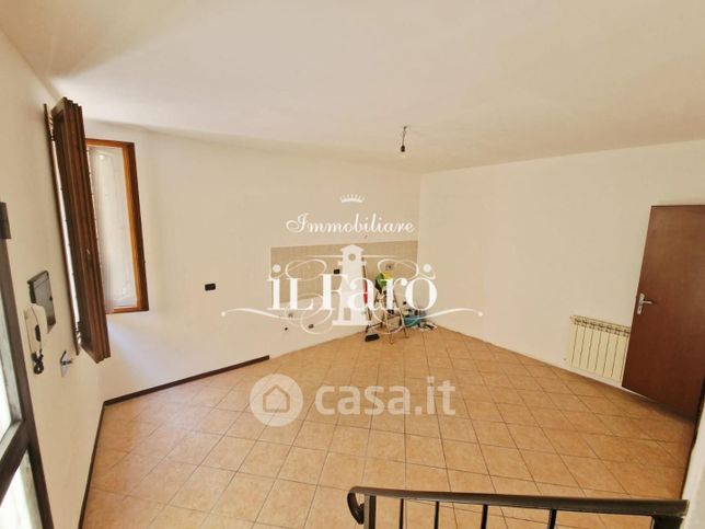 Villetta a schiera in residenziale in Via Pistoiese 550
