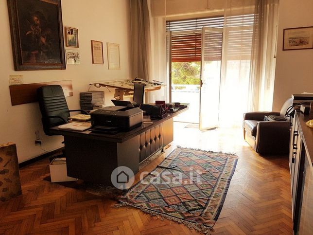 Ufficio in commerciale in Via Gino Moretti 65