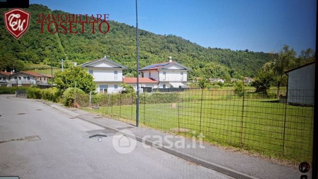Terreno edificabile in residenziale in Via San Maria