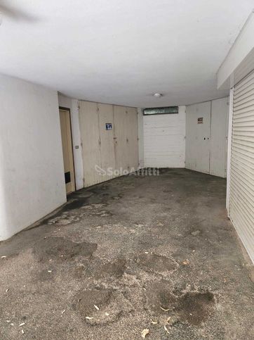 Garage/posto auto in residenziale in Viale Parma