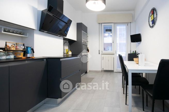 Appartamento in residenziale in Via Bobbio 15