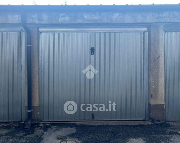 Garage/posto auto in residenziale in Corso Luciano Couvert