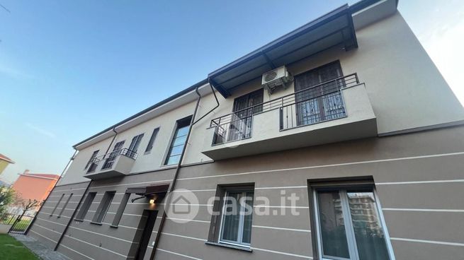 Appartamento in residenziale in Via Bollate 57