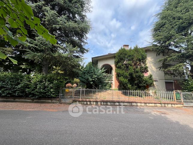 Villa in residenziale in Via Trieste 2